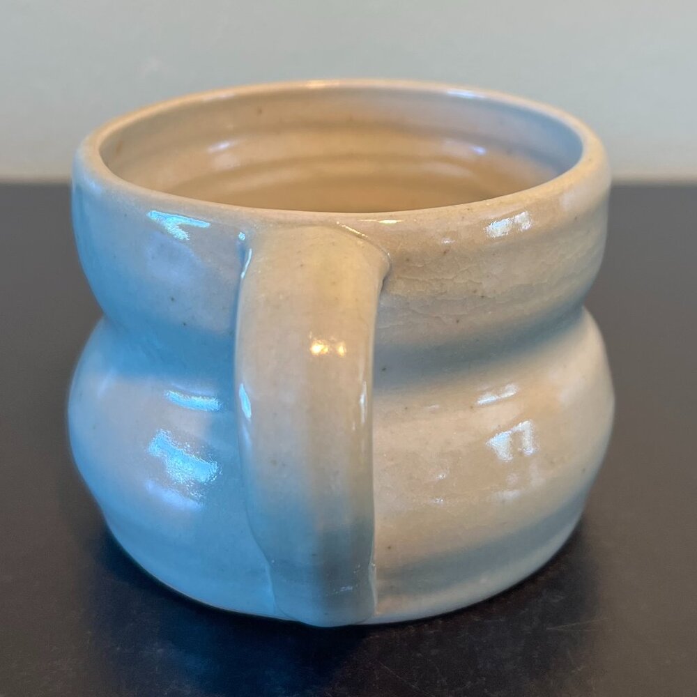 Handcrafted Jade Green Studio Pottery Coffee Soup Mug ~ Rounded Cinched Center - Picture 4 of 12